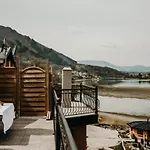 Noor Szálloda 4*